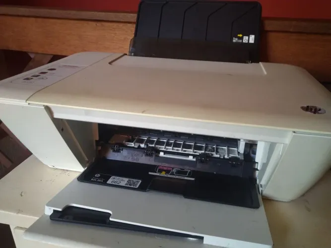 Impressora HP para retirar peças