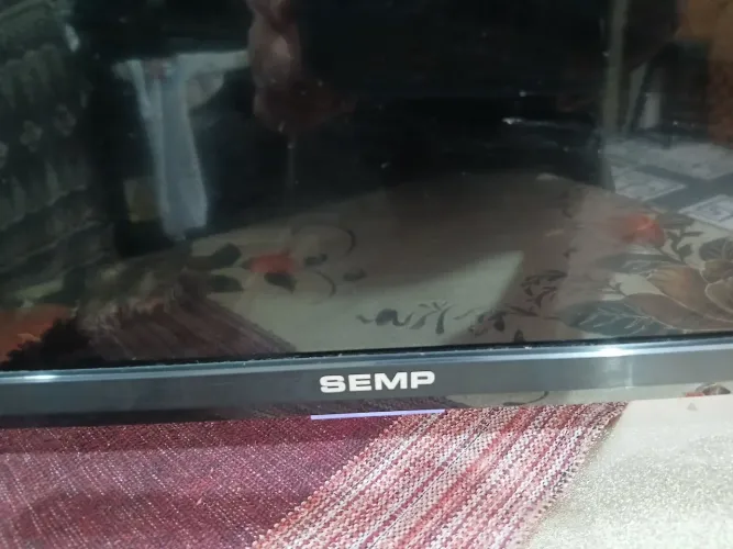 Tv smart 43 polegadas com defeito