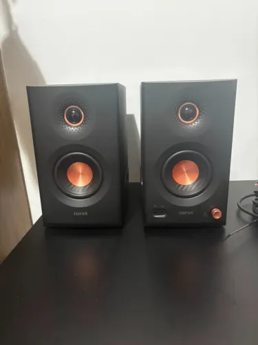 Monitores de Áudio Edifier MR5 Pretos 110W RMS - Na Caixa