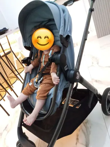Vendo carrinho de bebê