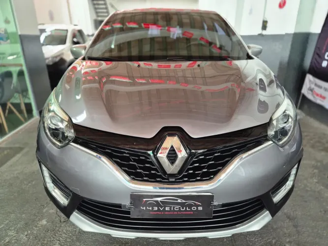 Renault Captur Intense Bose 1.6 Flex Câmbio Automático Com Couro e Multimidia Unico Dono!