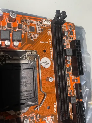 01 placas mãe 1151 ddr4 da 7 geração funcionando 