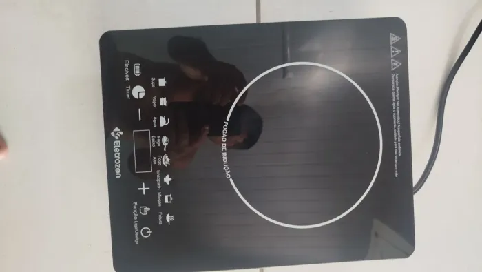 Vendo fogão de indução novo zero  commplaca difusora