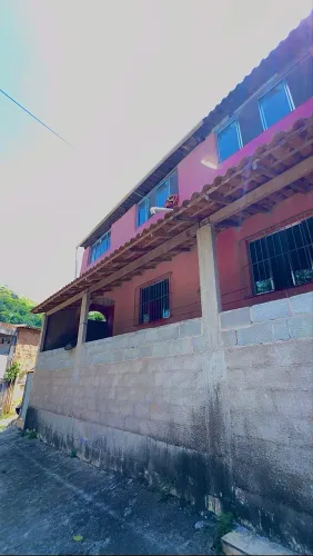 VENDE-se ESTA CASA EM VILA VELHA SAGRADA FAMÍLIA