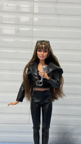 Barbie Miley Cyrus