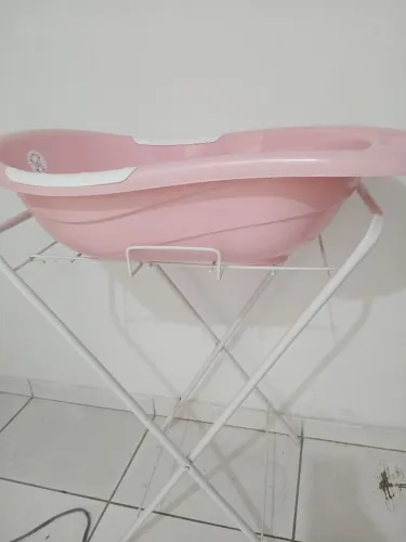 Banheira com suporte