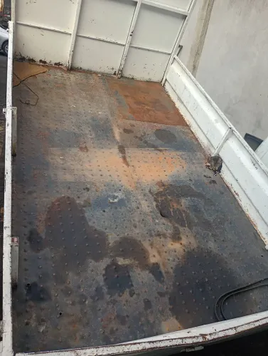 Carroceria de ferro bongo HR