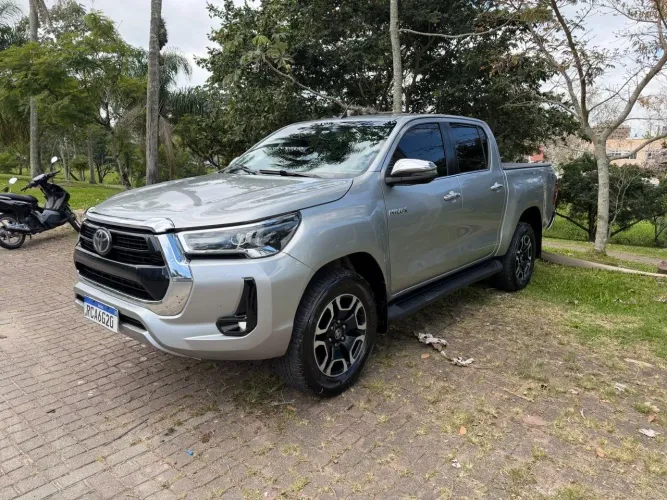 Toyota Hilux CD SRX 4X4 2.8 TDI 16V Diesel Aut. 2021
