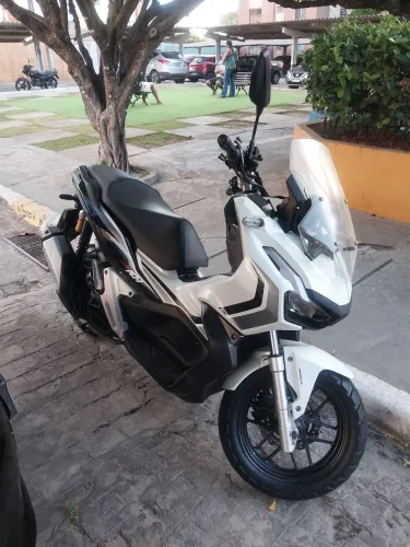 Adv 150 super nova