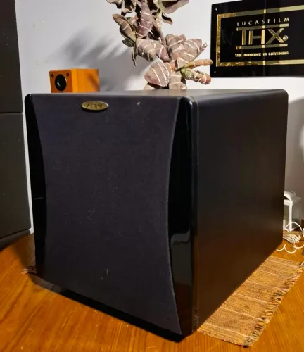 SUBWOOFER 10" VELODYNE IMPACT10bv 150 a 250w 32Hz