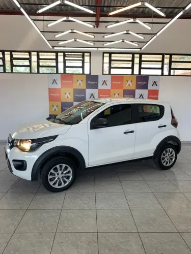 Fiat Mobi Like 1.0 Fire Flex 5P. 2022