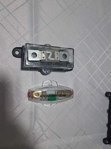 Fusível para som automotivo 