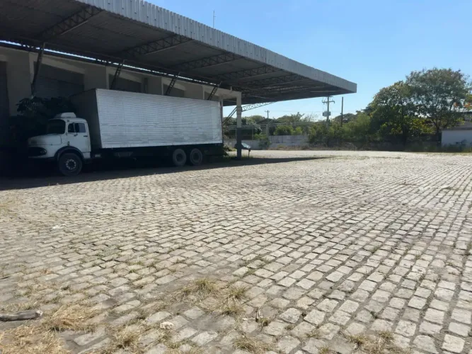 EXCELENTE GALPÃO PAVUNA