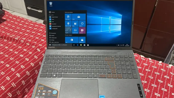 Notebook Positivo Vision C15