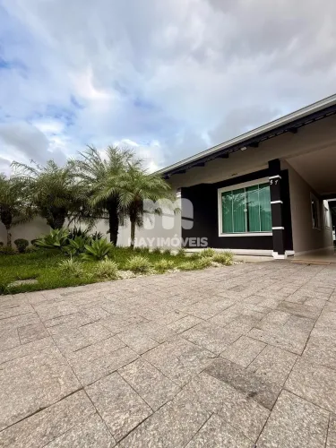 Casa com 5 Quartos à Venda no Bairro João Costa - Joinville/SC