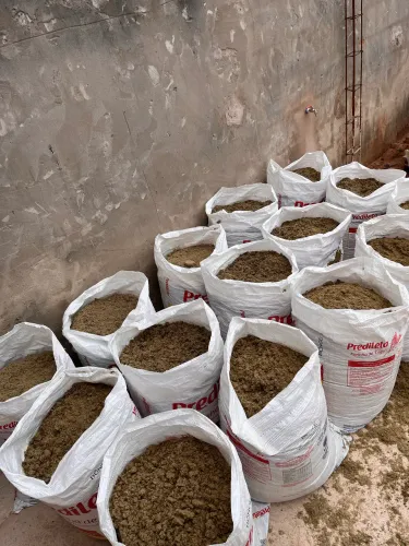 Vende-se estrumo de GADO triturado