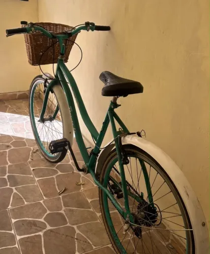 Bike pedal c/marcha linda verde água.