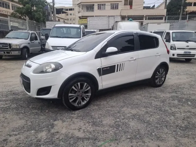 Fiat Palio Sporting 1.6 Flex 16V 5P 2013