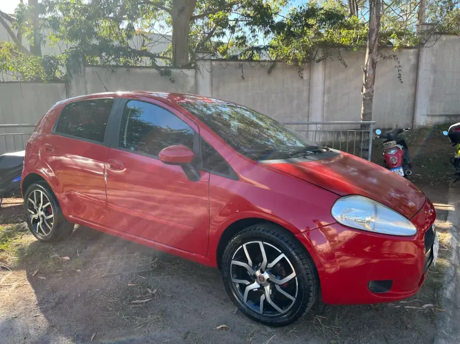 Fiat Punto 1.4 Fire Flex 8V 5P 2010