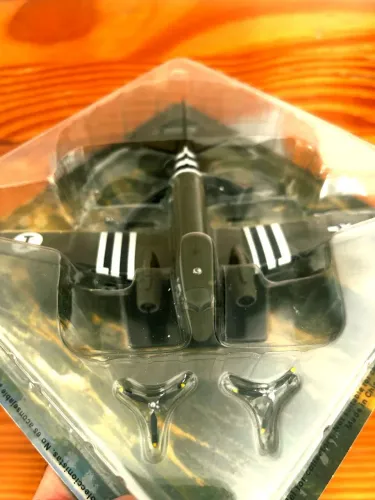 Avião - Miniatura 