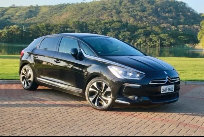 Citroen DS5 1.6 SO Chic Turbo 16V 5P Aut. 2015