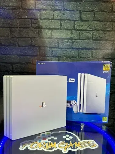 Playstation 4 Pro Branco