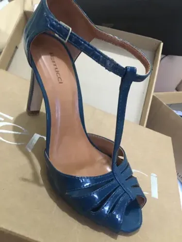 (TAM: 37) Sandália Ferrucci Cor Azul Petróleo 