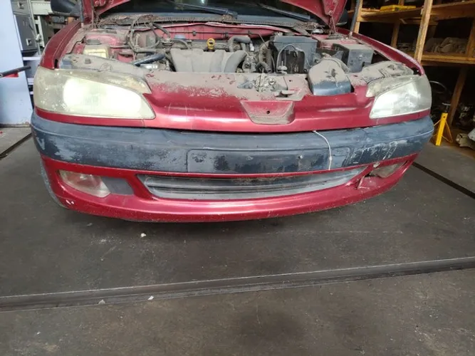 Parachoque dianteiro Peugeot 306 sw