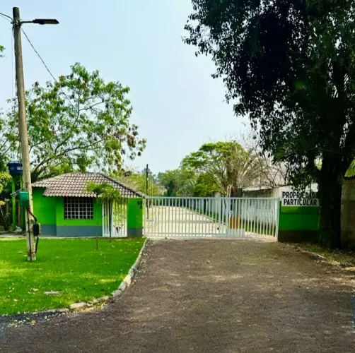 Terrenos na Ilha de Guaratiba, a partir de 180m2. RGI total da área. Local tranquilo.