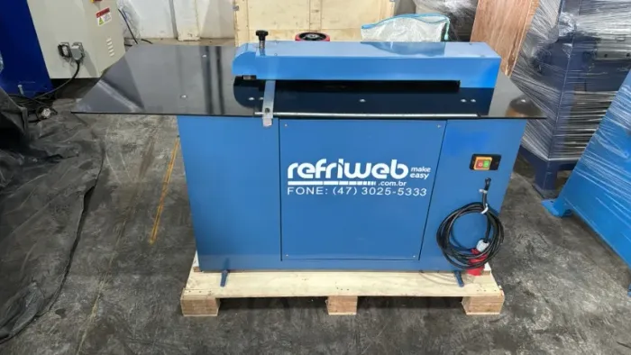MÁQUINA CORTE SLITTER LONGITUDINAL - ROLO CONTINUO E FRISO