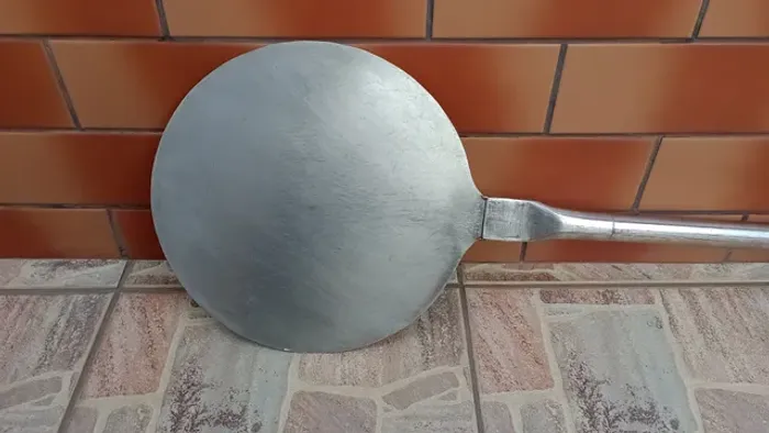 Pá para retirar pizza do forno a lenha de inox