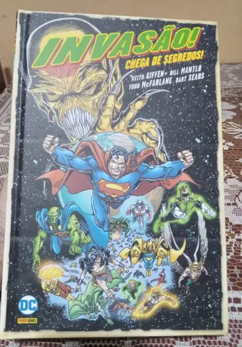 HQ Invasão! - Chega de Segredos! Dc comics