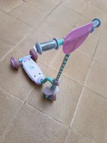 Patinete Infantil Rosa - Diversão Garantida!
