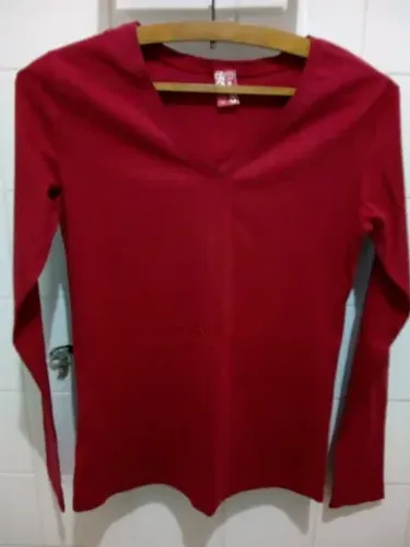 blusa de malha vermelha manga comprida