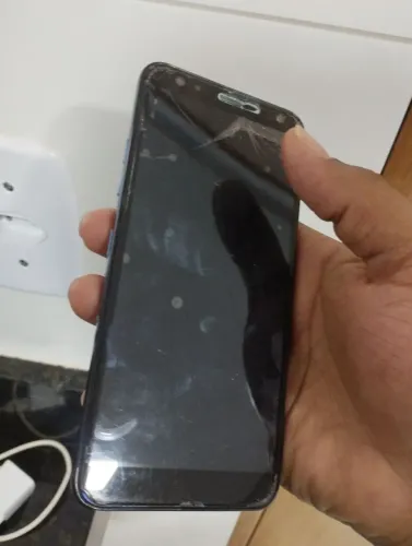 LG K12 Plus quebrado p/ Peças ou conserto