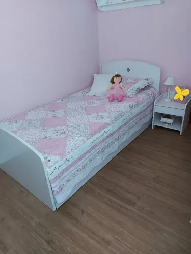 Jogo de móveis para quarto da TokStok