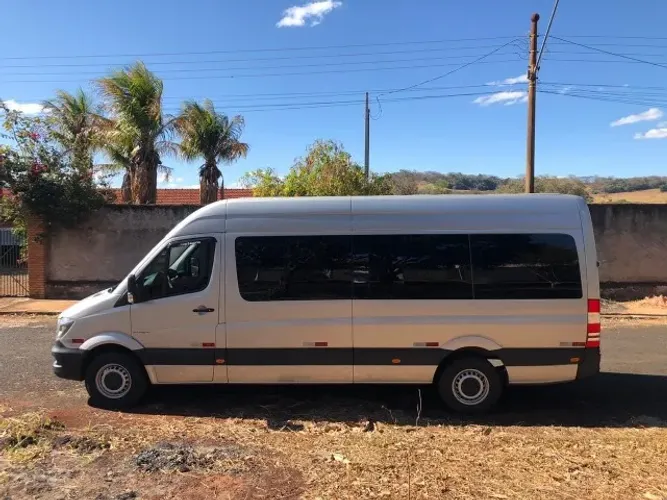 Mercedes-Benz Sprinter 415 Van Luxo T.a. 2.2 Diesel 2019