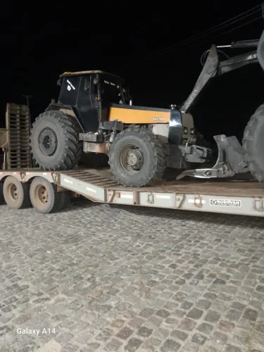 Vendo trator BH 180 ano 2006