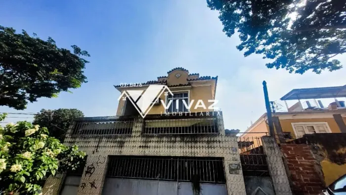 Casa tipo Apartamento com Entrada Independente 02 Quartos em Cavalcanti