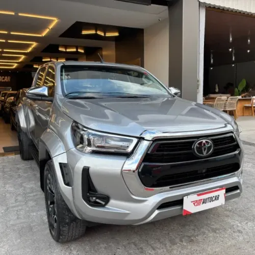 Toyota Hilux CD SRX Plus 4X4 2.8 TDI Die. Aut. 2024