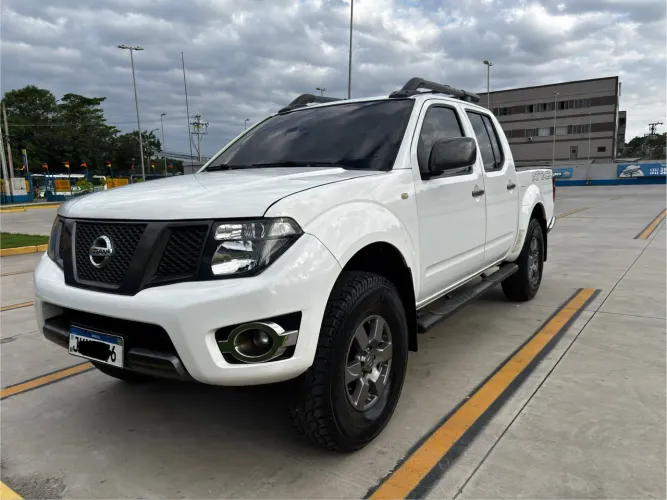 Nissan Frontier SV At.cd 4X4 2.5 TB Diesel Mec. 2014