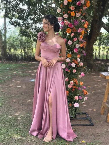 Vestido longo rosa de festa, madrinha, casamento