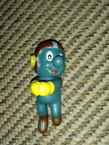 Boneco Antigo de Coleção agarradinhos