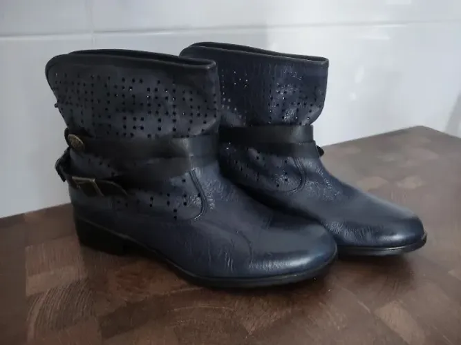 Bota Azul Marinho de Couro Balatore 36 Nunca Usado Novo