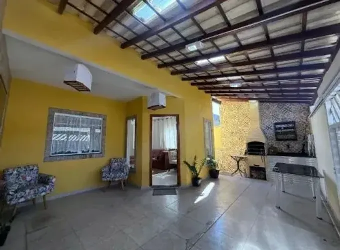 VENDO CASA NA MARAMBAIA
