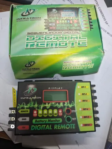 Voltimetro com sequenciador de bateria automotivo infratron- novo