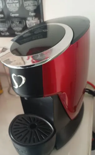 Cafeteira Espresso Lov touch Vermelha 3 corações 