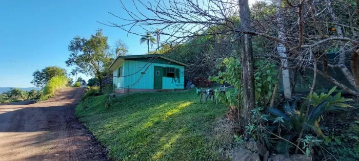 Sítio bairro Quatro Cantos, Picada Café. RS REF: 178