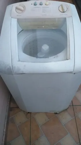 Máquina de lavar Electrolux 6kg - Para conserto ou retirada de peças