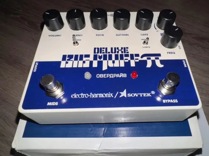 Pedal Electro-Harmonix Sovtek Deluxe Big Muff Pi